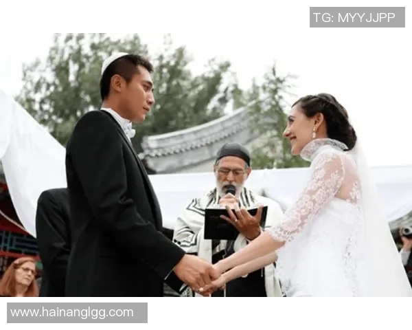 从青涩少年到足球明星的华丽转身与转场手势解析