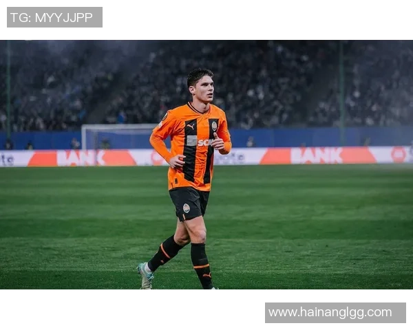 加拿大足球明星的崛起与成就:他们如何在国际舞台上闪耀光芒 加拿大足球明星的崛起与成就:他们如何在国际舞台上闪耀光芒