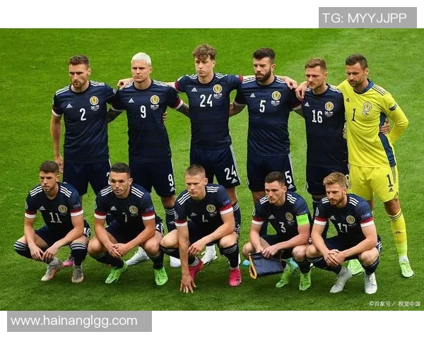 捷克足球队长斯科达带领球队迎战欧洲杯挑战展现领袖风范