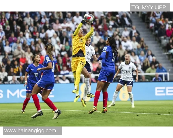 激情四溢的足球解说艺术让比赛瞬间变得生动有趣的魅力之旅